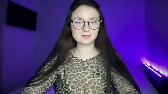 Snapshot of LocaAlis chatting on 19, 12, 2025 LocaAlis online show from 19, 12, 2025