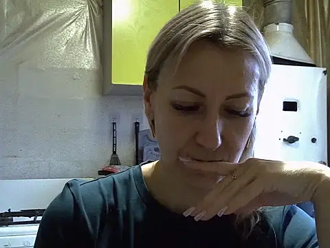 Snapshot of AshleyXHoney chatting on 22, 10, 2025 AshleyXHoney online show from 22, 10, 2025