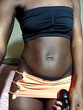 Snapshot of julietunderwoood chatting on 6, 3, 2025 julietunderwoood online show from 6, 3, 2025