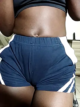 Snapshot of julietunderwoood chatting on 15, 3, 2025 julietunderwoood online show from 15, 3, 2025