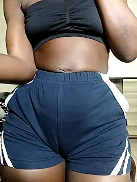 Snapshot of julietunderwoood chatting on 15, 3, 2025 julietunderwoood online show from 15, 3, 2025