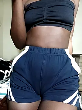 Snapshot of julietunderwoood chatting on 16, 3, 2025 julietunderwoood online show from 16, 3, 2025