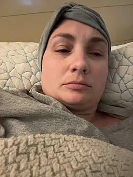 Snapshot of MilfyMrsRobinson chatting on 28, 5, 2026 MilfyMrsRobinson online show from 28, 5, 2026