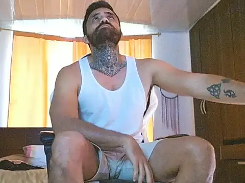 aronmiller404 online show from 10, 1, 2025