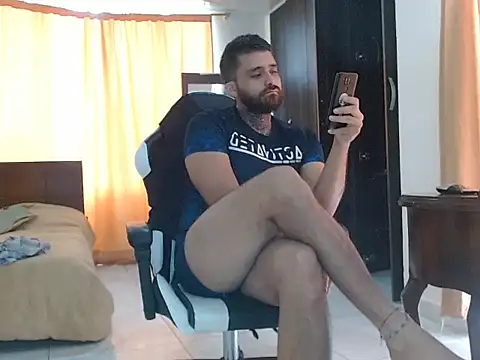 aronmiller404 online show from 18, 3, 2025