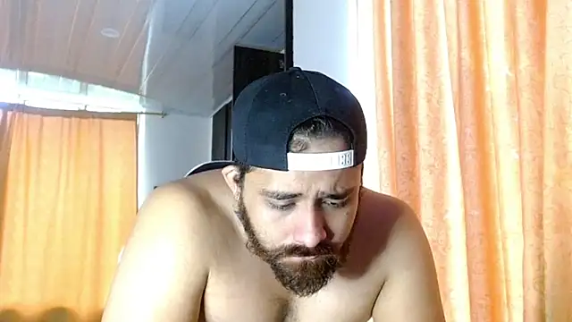 aronmiller404 online show from 6, 2, 2026