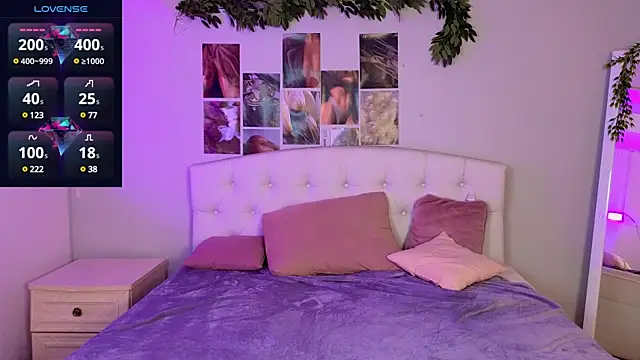 Snapshot of JessicaCartier chatting on 25, 12, 2024 JessicaCartier online show from 25, 12, 2024