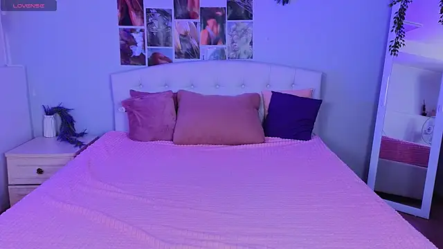 Snapshot of JessicaCartier chatting on 5, 3, 2025 JessicaCartier online show from 5, 3, 2025