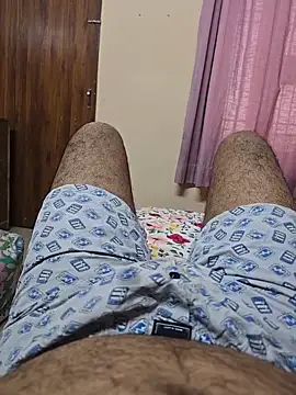 Snapshot of Loveboycurvy chatting on 4, 5, 2026 Loveboycurvy online show from 4, 5, 2026