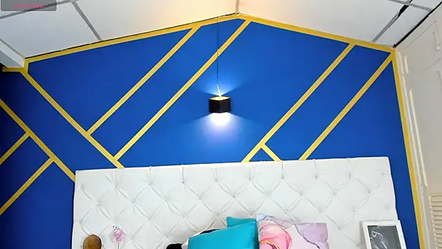 ariel villa online show from 18, 3, 2025