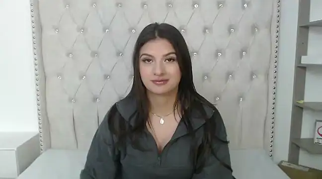 Abril Squirt online show from 11, 3, 2025