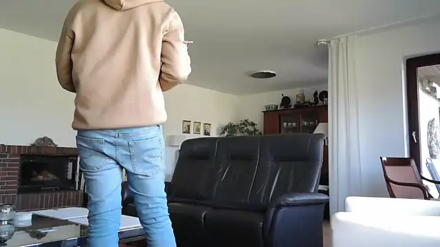 maxmueller321 online show from 23, 4, 2026