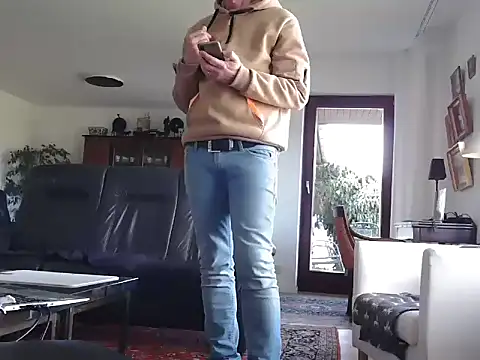 maxmueller321 online show from 24, 4, 2026