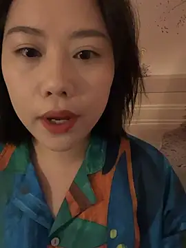 Snapshot of Eliza-E chatting on 15, 2, 2026 Eliza-E online show from 15, 2, 2026