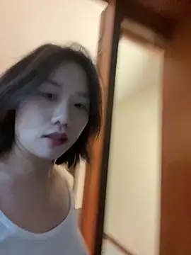 Eliza-E online show from 31, 3, 2026