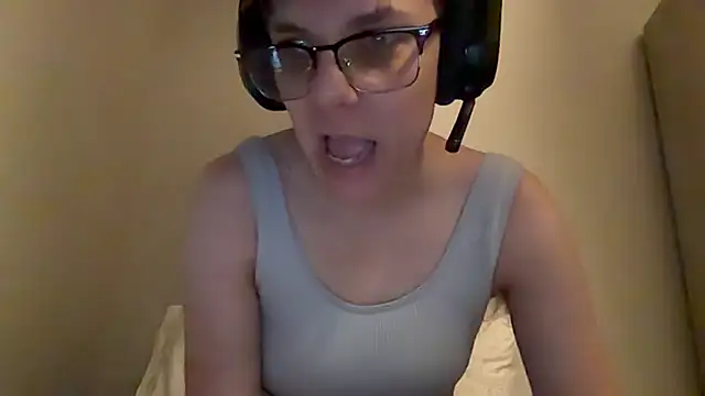 KaliSnow199623 online show from 17, 3, 2026