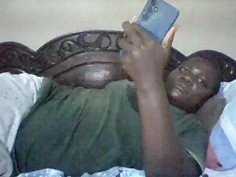 Snapshot of missarpie chatting on 18, 10, 2025 missarpie online show from 18, 10, 2025