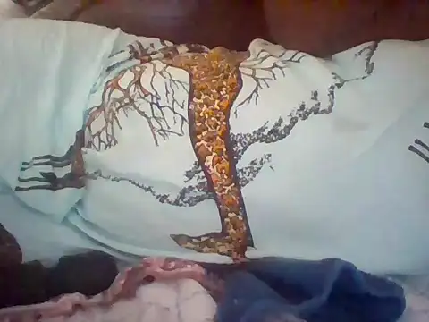 Snapshot of missarpie chatting on 19, 11, 2025 missarpie online show from 19, 11, 2025