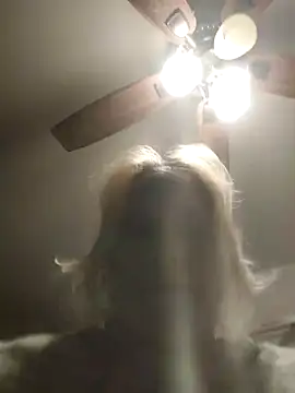 Snapshot of Icedcoffee2024 chatting on 8, 11, 2025 Icedcoffee2024 online show from 8, 11, 2025