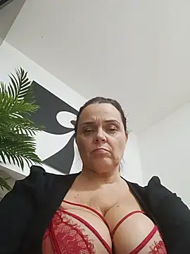 Snapshot of hugebobbs chatting on 9, 7, 2026 hugebobbs online show from 9, 7, 2026