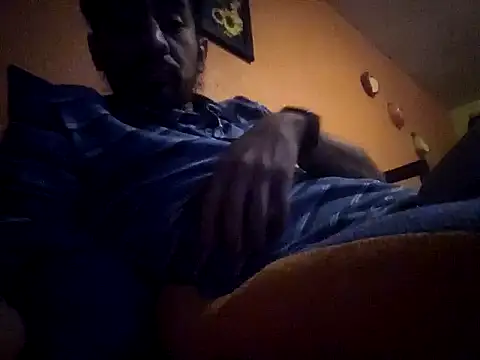 Snapshot of Angel_Coronel chatting on 4, 12, 2024 Angel Coronel online show from 4, 12, 2024