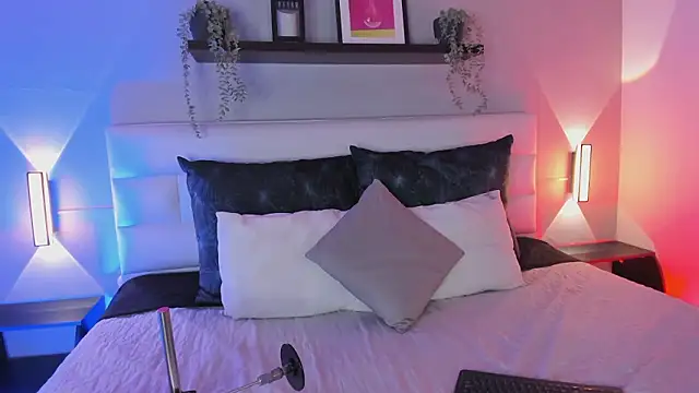 sofi bakerr online show from 10, 3, 2026