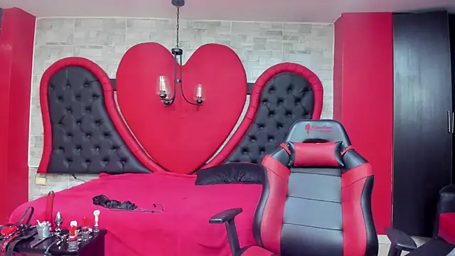 Snapshot of JAYLEN_BDSM chatting on 2, 6, 2026 JAYLEN BDSM online show from 2, 6, 2026
