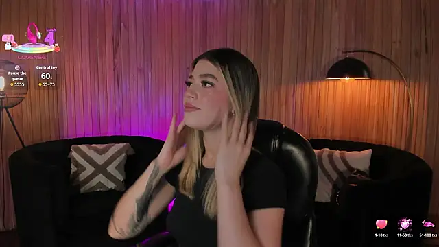 ViolettHansson online show from 24, 2, 2026