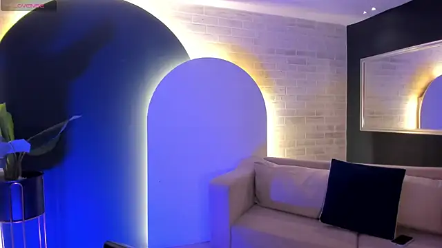 ViolettHansson online show from 9, 4, 2026