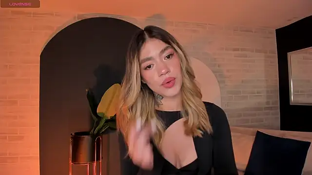 ViolettHansson online show from 14, 4, 2026