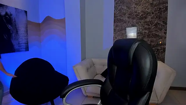 Snapshot of AliceHarper_ chatting on 23, 10, 2025 AliceHarper online show from 23, 10, 2025