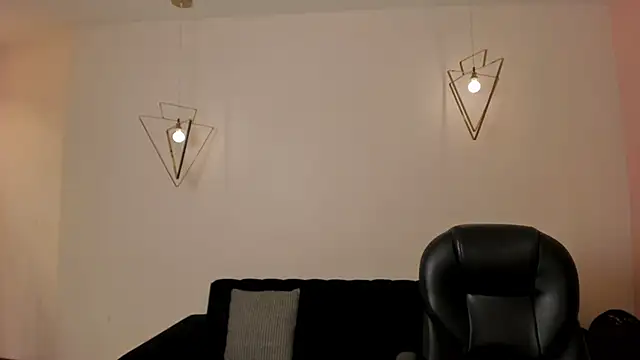 Snapshot of AliceHarper_ chatting on 6, 11, 2025 AliceHarper online show from 6, 11, 2025