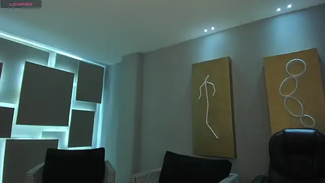 Snapshot of AliceHarper_ chatting on 28, 11, 2025 AliceHarper online show from 28, 11, 2025