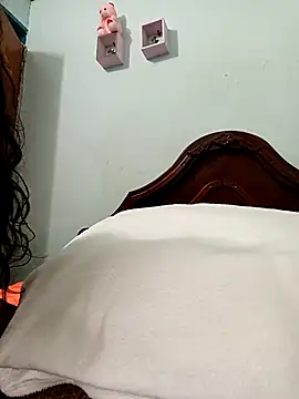 Snapshot of lunanataly chatting on 1, 3, 2026 lunanataly online show from 1, 3, 2026