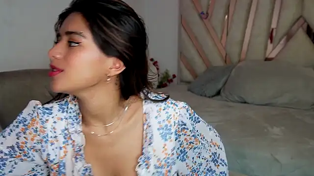 Rebecca 055 online show from 1, 2, 2026