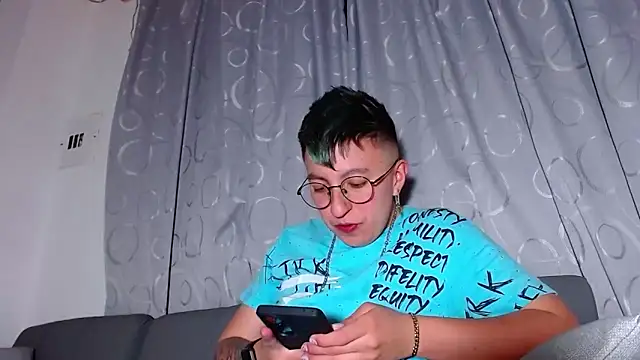 Sexyboy 666 online show from 25, 11, 2025