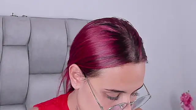 Susan-Sweet-7 online show from 23, 1, 2025