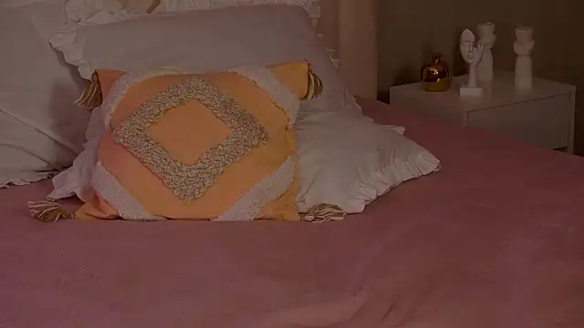  F R A U  online show from 3, 2, 2026