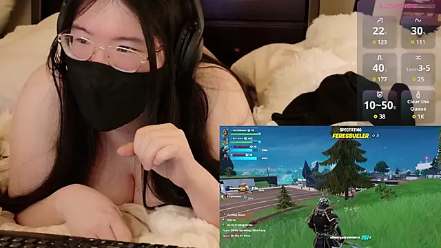 Snapshot of Kara-Nuna chatting on 6, 12, 2024 Kara-Nuna online show from 6, 12, 2024