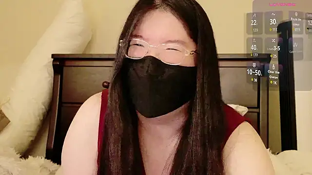 Snapshot of Kara-Nuna chatting on 7, 12, 2024 Kara-Nuna online show from 7, 12, 2024