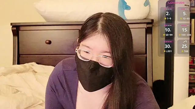 Snapshot of Kara-Nuna chatting on 8, 12, 2024 Kara-Nuna online show from 8, 12, 2024