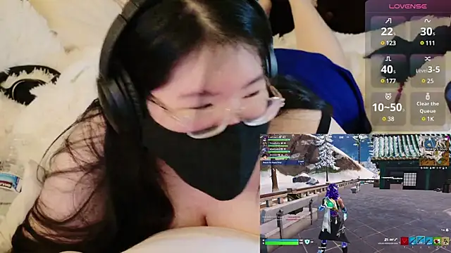 Snapshot of Kara-Nuna chatting on 8, 12, 2024 Kara-Nuna online show from 8, 12, 2024