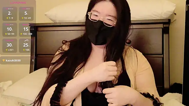 Snapshot of Kara-Nuna chatting on 10, 12, 2024 Kara-Nuna online show from 10, 12, 2024