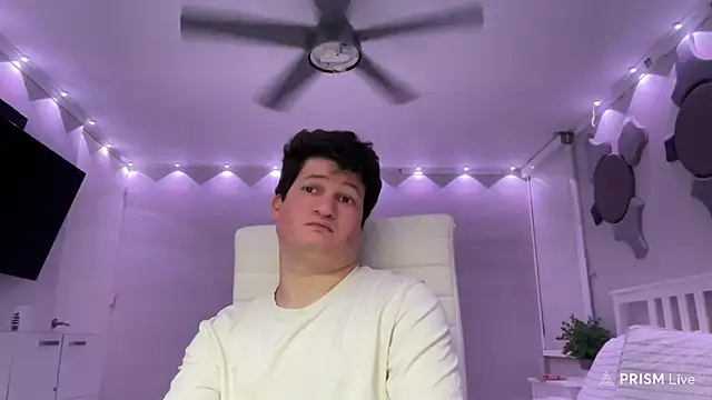 Lorenzo hernandez online show from 1, 3, 2025