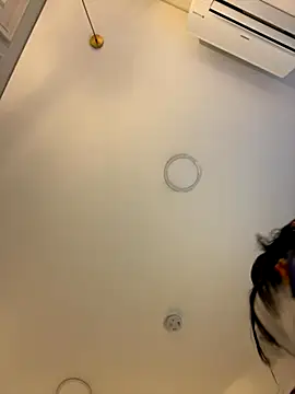 IrisBaker online show from 25, 11, 2025