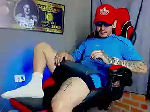 Snapshot of smoker445 chatting on 4, 2, 2025 smoker445 online show from 4, 2, 2025