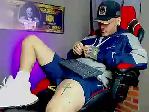 Snapshot of smoker445 chatting on 11, 2, 2025 smoker445 online show from 11, 2, 2025