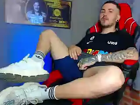 Snapshot of smoker445 chatting on 26, 2, 2025 smoker445 online show from 26, 2, 2025