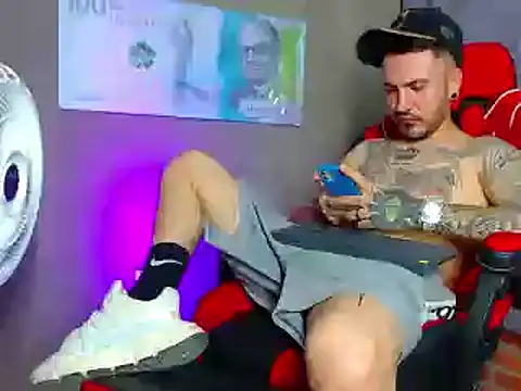 Snapshot of smoker445 chatting on 3, 3, 2025 smoker445 online show from 3, 3, 2025