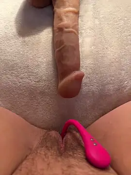 Leanaa Jolly online show from 4, 3, 2026